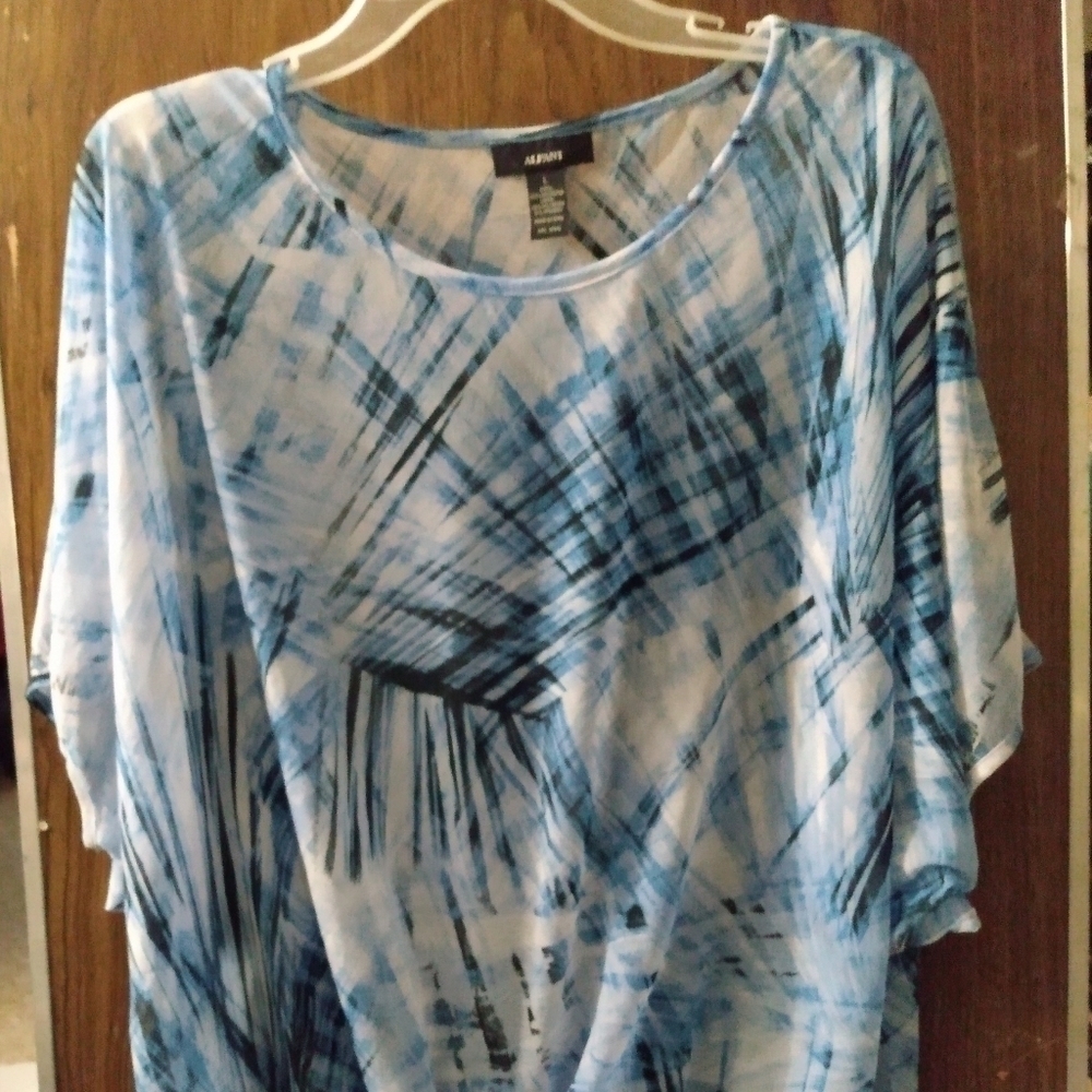 Alfani Tunic Top, L, Blue abstract print, 100% polyester, pre-owned